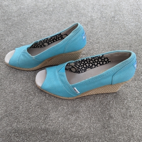 Toms Canvas Espadrille Wedge - Picture 4 of 10